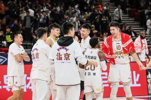 pg电子河南站-杨毅：北控主场没有人骂街&amp;相互攻击 距离在北京真正扎根还需时日